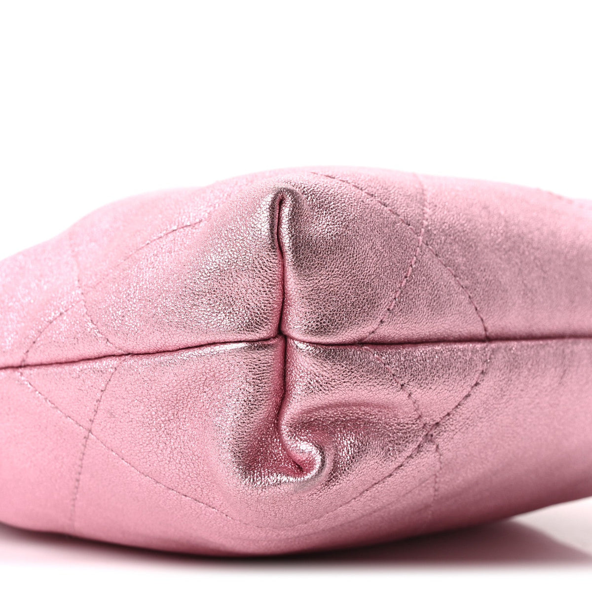 Metallic Lambskin Lacquered Monochrome Quilted Mini Chanel 22 Pink