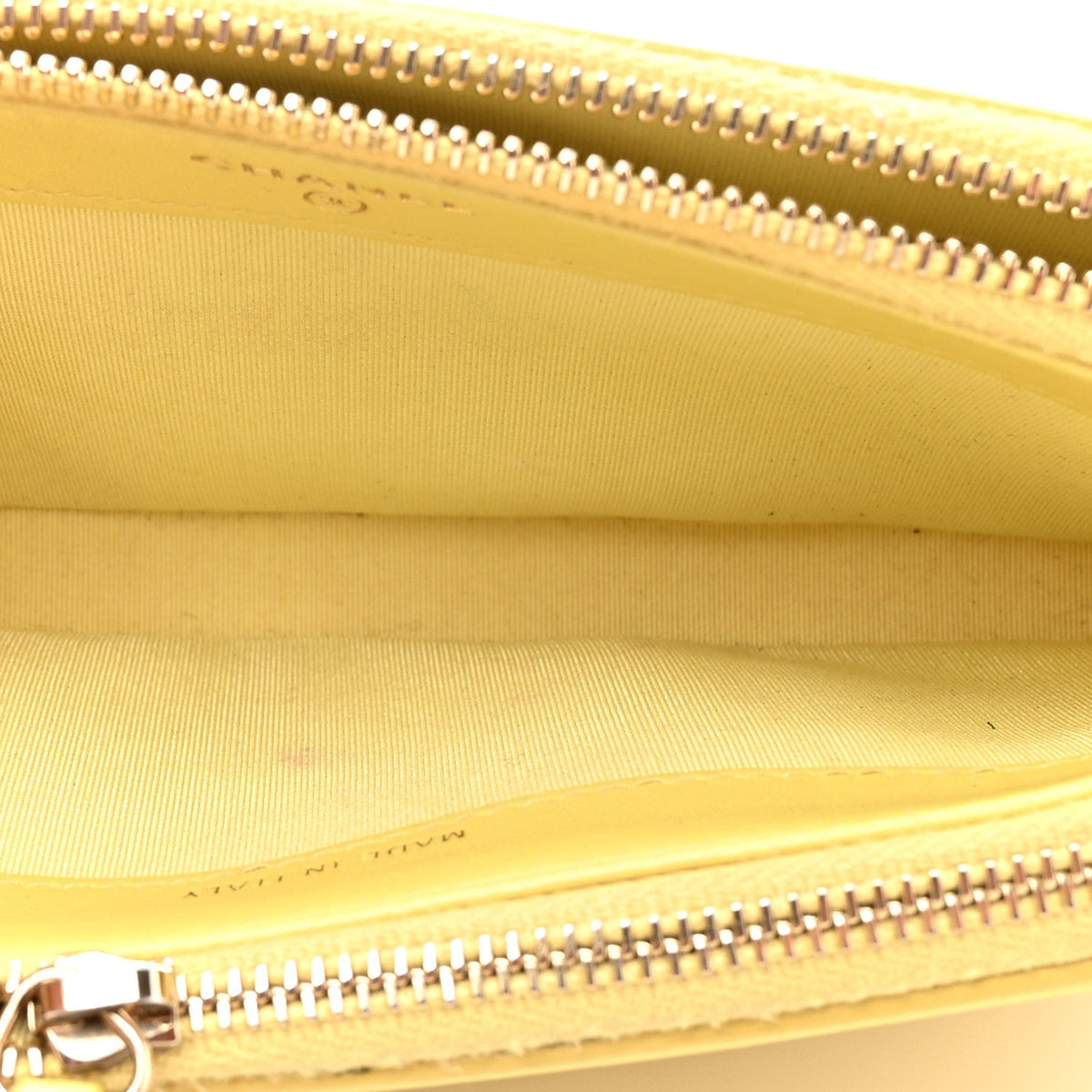 Caviar Quilted CC Filigree Clutch With Chain Yellow
